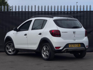 2020 Dacia Sandero Stepway 0.9 Tce Essential Euro 6 (s/s) 5dr in White — image 2