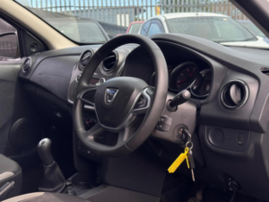 2020 Dacia Sandero Stepway 0.9 Tce Essential Euro 6 (s/s) 5dr in White — image 3
