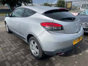 2011 Renault Megane 1.6 16v Dynamique Tomtom Coupe 3dr Petrol Manual Euro 5 (110 Ps) in Silver — image 5