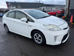 2012 Toyota Prius 1.8 Vvt-H T Spirit Hatchback 5dr Petrol Hybrid CVT Euro 5 (s/s) (136 Ps) in White — image 2