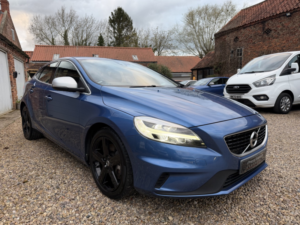 2016 Volvo V40 1.5 R-Design T3 in Blue — image 6