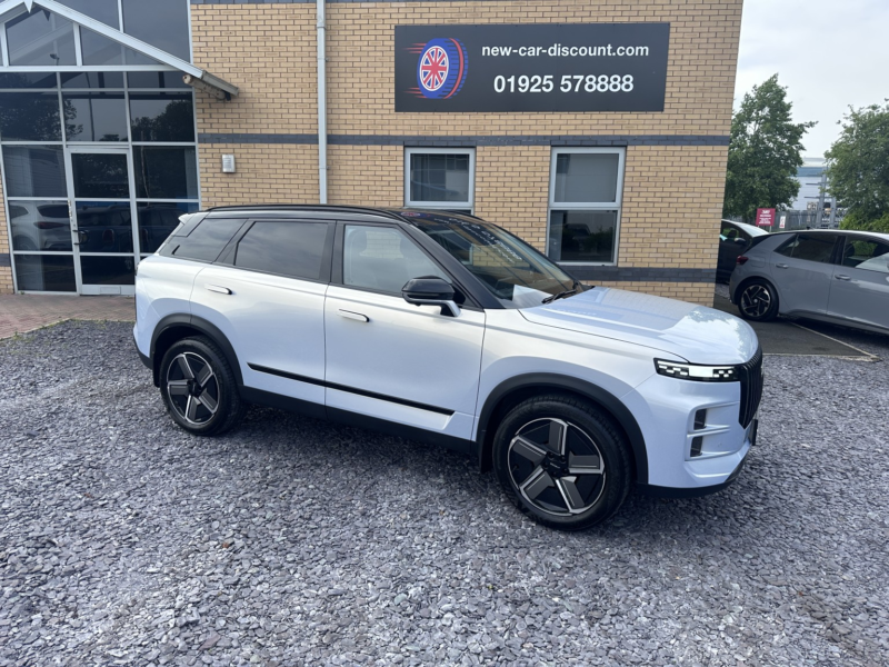 2025 Jaecoo 7 1.6 T Luxury in Silver — image 1