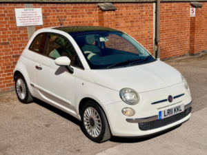2011 Fiat 500 1.2 Lounge Dualogic Euro 4 3dr in White — image 2