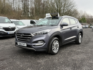 2015 Hyundai Tucson 1.7 Crdi Blue Drive Se in Grey — image 3