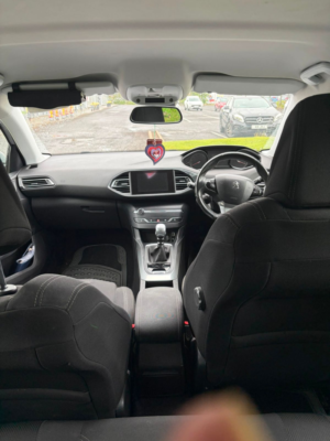 2014 Peugeot 308 1.6 E-Hdi Allure Hatchback 5dr Diesel Manual Euro 5 (s/s) (115 Ps) in Silver — image 6