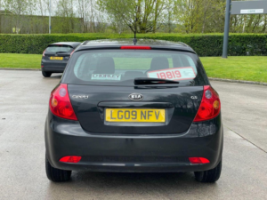 2009 Kia Ceed 1.6 Crdi Gs 5dr in Black — image 6