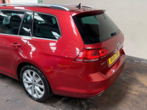 2016 Volkswagen Golf 2.0 Tdi Bluemotion Tech Gt Euro 6 (s/s) 5dr in Red — image 4