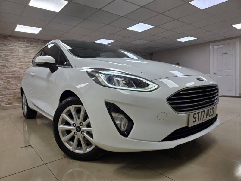 2017 Ford Fiesta 1.0t Ecoboost Titanium Hatchback 3dr Petrol Manual Euro 6 (s/s) (100 Ps) in Multicolour — image 1