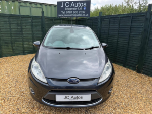 2009 Ford Fiesta 1.6 Titanium 5dr in Grey — image 2
