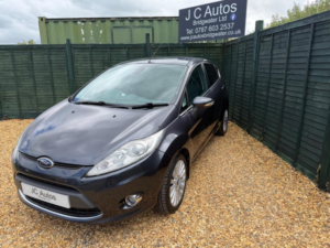 2009 Ford Fiesta 1.6 Titanium 5dr in Grey — image 3