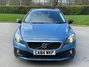 2015 Volvo V40 Cross Country 1.6 D2 Lux Powershift Euro 5 (s/s) 5dr in Blue — image 2