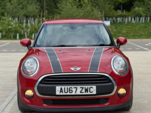 2017 MINI Hatch 1.2 One Euro 6 (s/s) 5dr in Red — image 2