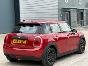 2017 MINI Hatch 1.2 One Euro 6 (s/s) 5dr in Red — image 5