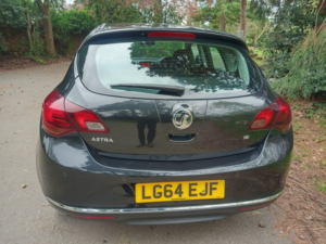 2014 Vauxhall Astra 1.6 16v Elite in Black — image 6