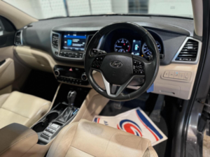 2017 Hyundai Tucson 1.7 Crdi Blue Drive Premium Dct Euro 6 (s/s) 5dr in Grey — image 3