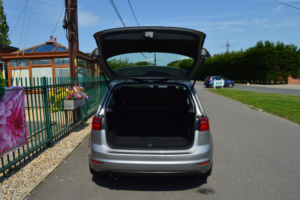 2016 Volkswagen Golf Sv 1.4 Tsi Bluemotion Tech Se in Silver — image 6