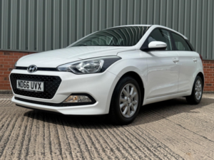 2017 Hyundai I20 1.2 Se Euro 6 5dr in White — image 3