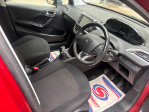 2019 Peugeot 208 1.2 Puretech Signature Euro 6 (s/s) 5dr in Red — image 6