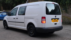 2013 Volkswagen Caddy Maxi 1.6 Tdi C20 Maxi Fwd 5dr in White — image 6