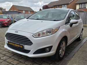 2014 Ford Fiesta 1.0 T Ecoboost Zetec in White — image 5