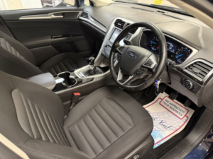 2017 Ford Mondeo 1.5 Tdci Econetic Zetec Hatchback 5dr Diesel Manual Euro 6 (s/s) (120 Ps) in Blue — image 5