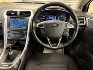 2017 Ford Mondeo 1.5 Tdci Econetic Zetec Hatchback 5dr Diesel Manual Euro 6 (s/s) (120 Ps) in Blue — image 6
