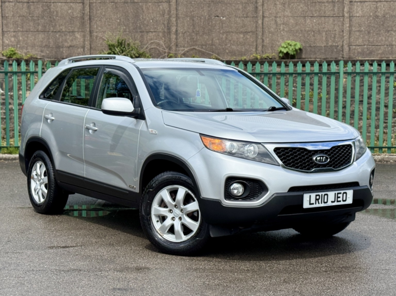 2010 Kia Sorento 2.2 Crdi Kx-1 in Silver — image 1