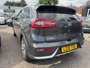 2018 Kia Niro 1.6h Gdi 2 Dct Euro 6 (s/s) 5dr in Grey — image 2