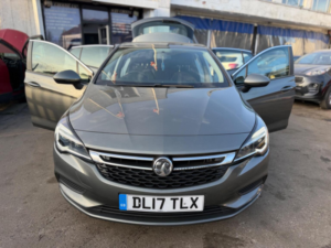 2017 Vauxhall Astra 1.4i Tech Line Euro 6 5dr in Grey — image 5
