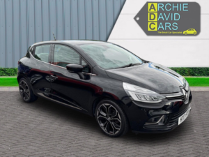 2017 Renault Clio 1.5 Signature Nav Dci 90 in Black — image 3