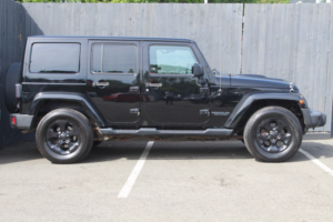 2016 Jeep Wrangler 2.8 Wrangler 4-Door Crd Black Edition in Black — image 4