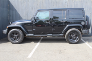 2016 Jeep Wrangler 2.8 Wrangler 4-Door Crd Black Edition in Black — image 5