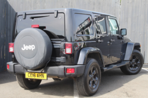 2016 Jeep Wrangler 2.8 Wrangler 4-Door Crd Black Edition in Black — image 6