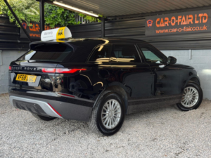 2019 Land Rover Range Rover Velar 2.0 D180 R-Dynamic in Black — image 5