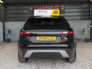 2019 Land Rover Range Rover Velar 2.0 D180 R-Dynamic in Black — image 6