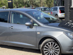 2017 SEAT Ibiza 1.2 Tsi Se in Grey — image 6
