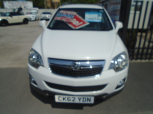 2012 Vauxhall Antara 2.2 Cdti Exclusiv SUV 5dr Diesel Manual 2WD Euro 5 (s/s) (163 Ps) in White — image 2