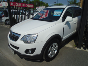 2012 Vauxhall Antara 2.2 Cdti Exclusiv SUV 5dr Diesel Manual 2WD Euro 5 (s/s) (163 Ps) in White — image 3