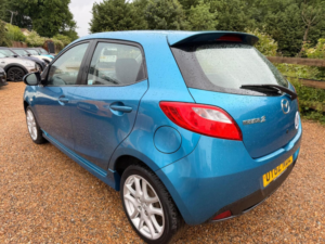 2012 Mazda Mazda2 1.3 Tamura Euro 5 5dr in Blue — image 5