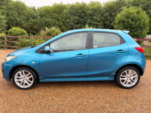 2012 Mazda Mazda2 1.3 Tamura Euro 5 5dr in Blue — image 6