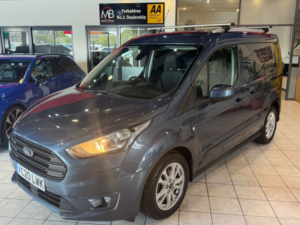 2020 Ford Transit Connect 1.5 200 Ecoblue Limited in Blue — image 4
