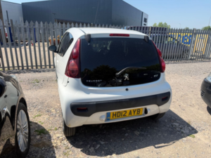 2012 Peugeot 107 1.0 12v Allure Hatchback 3dr Petrol Manual Euro 5 (68 Ps) in White — image 4