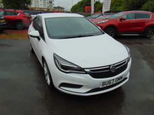 2017 Vauxhall Astra 1.0 I Turbo Ecotec Design * Low Mileage * Mot March 2027 * Timing Chain Has Been Replaced * Finance in White — image 4