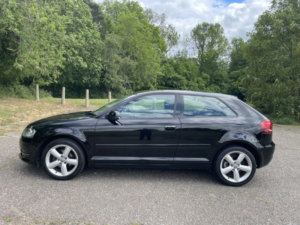 2010 Audi A3 1.6 Technik Special Editions 3door in Black — image 4
