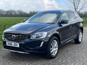 2016 Volvo Xc60 2.4 D4 Se Lux Nav (winter Pack) AWD 5dr Auto in Grey — image 3