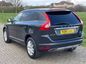2016 Volvo Xc60 2.4 D4 Se Lux Nav (winter Pack) AWD 5dr Auto in Grey — image 4