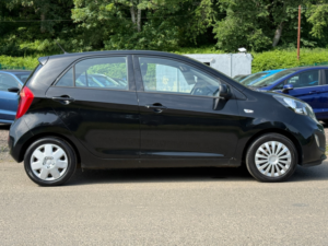 2012 Kia Picanto 1.0 1 Hatchback 5dr Petrol Manual Euro 5 (68 Bhp) in Black — image 4