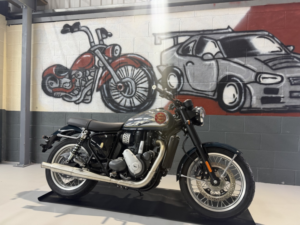 2025 Bsa Gold Star Highland Green in Green — image 2