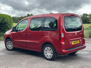 2012 Citroen Berlingo 1.6 Hdi Vtr Multispace MPV Euro 5 5dr in Red — image 6