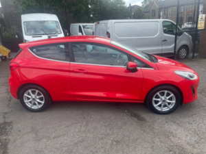 2018 Ford Fiesta 1.1 Ti-Vct Zetec Hatchback 3dr Petrol Manual Euro 6 (s/s) (85 Ps) in Red — image 3